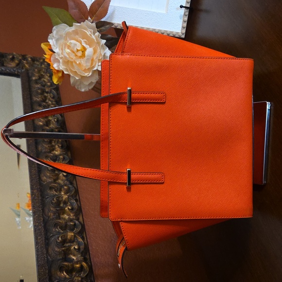 Kate Spade Cedar Street Hayden Satchel EUC - Picture 3 of 15